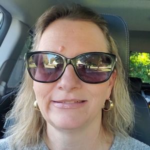 Meet your Posher, Beth